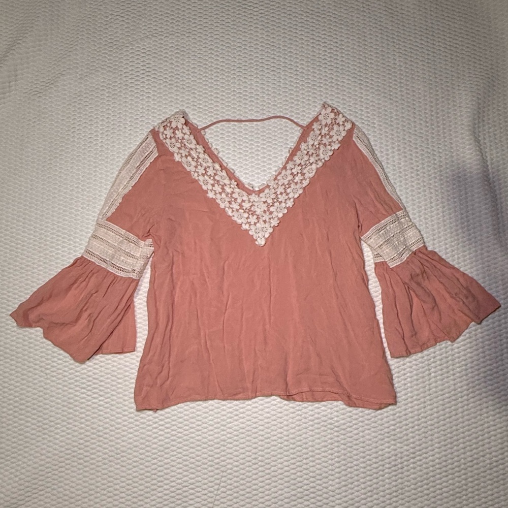 Entro Blush Lace Bell Sleeve Blouse Sz L (T1)